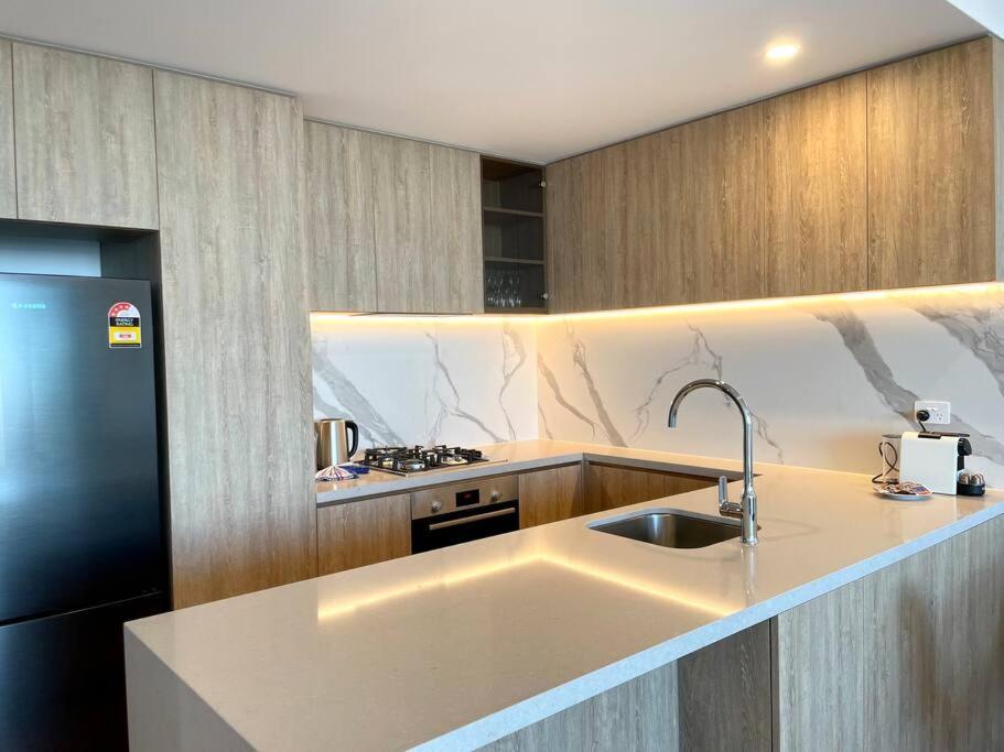 Stunning Oceanview 2Br In The Heart Of Broadbeach 44F Daire Gold Coast Dış mekan fotoğraf