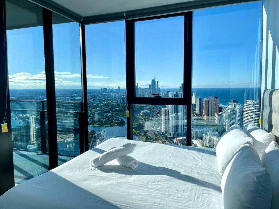 Stunning Oceanview 2Br In The Heart Of Broadbeach 44F Daire Gold Coast Dış mekan fotoğraf